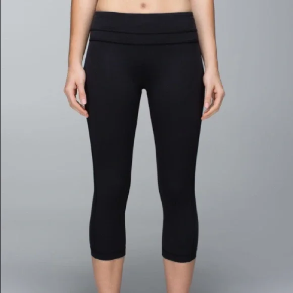 Lululemon Up the Pace size 4 crop leggings black - Picture 2 of 4